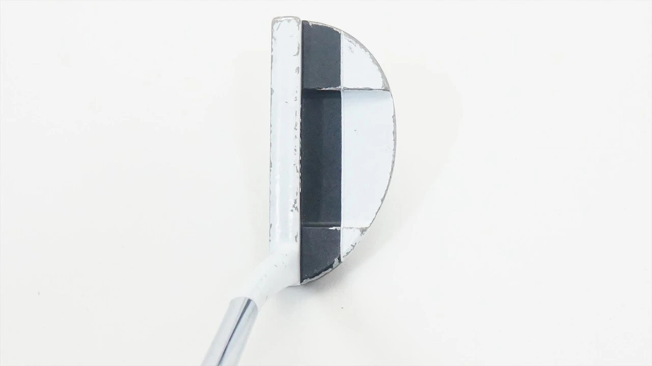 Odyssey Versa 9 Wbw 35" Putter Good Rh 1062733 Super Stroke Grip 6 Odyssey Versa 9 Wbw 35" Putter Good Rh 1062733 Super Stroke Grip - Image 4