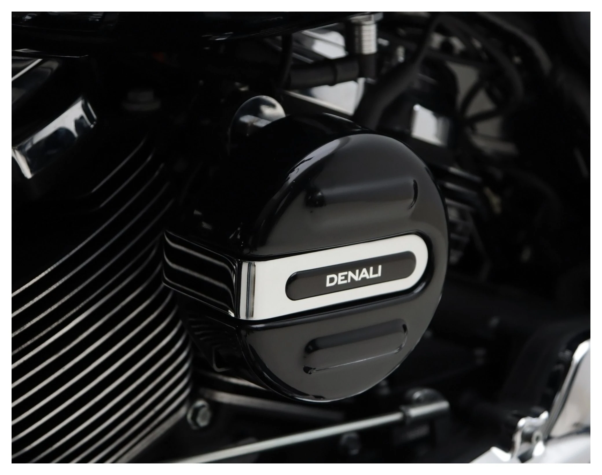 Denali Soundbomb Horn Cover And Mount For Harley Touring 2014-2023 3 Denali Soundbomb Horn Cover And Mount For Harley Touring 2014-2023