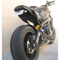 GRAVES MOTORSPORTS Graves Hexagonal Exhaust System Yamaha FZ-09 / FJ-09 / Tracer 900 / XSR900 -taylormade shop graves hexagonal exhaust system yamaha fz09 fj09 1