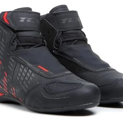 TCX Boots TCX R04D WP Boots 7 TCX Boots TCX R04D WP Boots -taylormade shop tcxr04 dwp boots black red