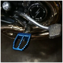 Thrashin Supply Co. Thrashin Supply Militant Passenger Foot Pegs For Harley Softail 2018-2023 -taylormade shop thrashin supply militant foot pegs for harley 10 scaled